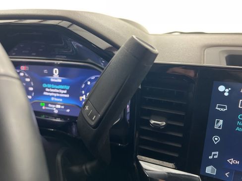 Used 2024 Chevrolet Silverado 2500 ZR2 w/ Technology Package image 14