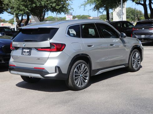 Used 2025 BMW X1 xDrive28i w/ Technology Package AWD/4WD image 10