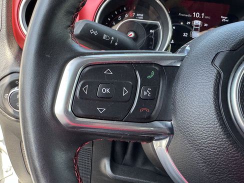 Used 2022 Jeep Gladiator Rubicon w/ Cold Weather Group image 5