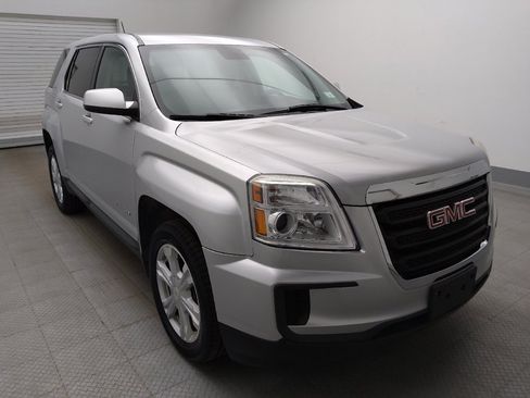 Used 2017 GMC Terrain SLE FWD image 13