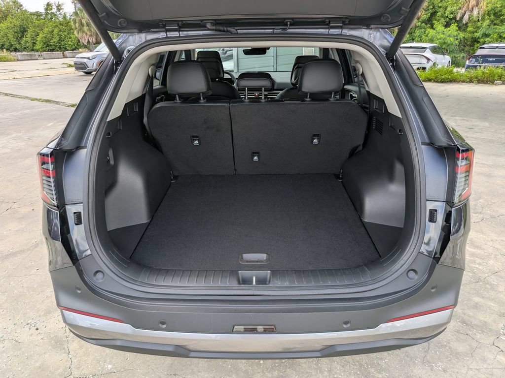 Certified 2026 Kia Sportage EX w/ EX Panorama Roof Package FWD image 12