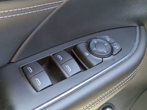 Used 2023 Buick Envision Preferred AWD/4WD image 28