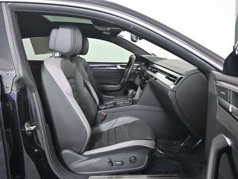 Used 2023 Volkswagen Arteon SEL Premium image 13