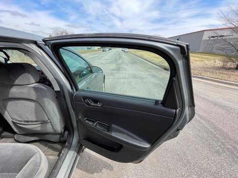 Used 2008 Chevrolet Impala LT image 28