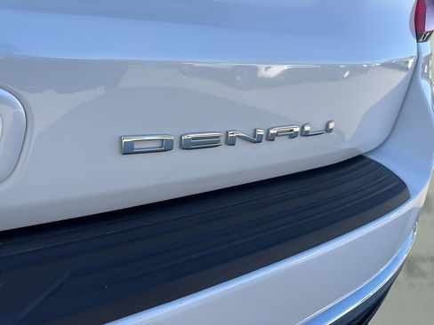 Used 2021 GMC Yukon Denali image 33