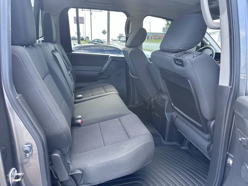 Used 2014 Nissan Titan SV w/ SV Value Truck Package AWD/4WD image 12