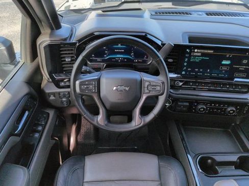 Used 2024 Chevrolet Silverado 2500 ZR2 w/ Technology Package AWD/4WD image 15