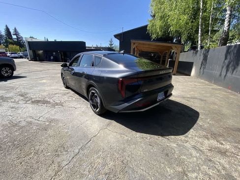 Used 2025 Kia K4 EX FWD image 4
