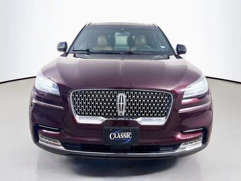 Used 2021 Lincoln Aviator Reserve w/ Equipment Group 201A image 2