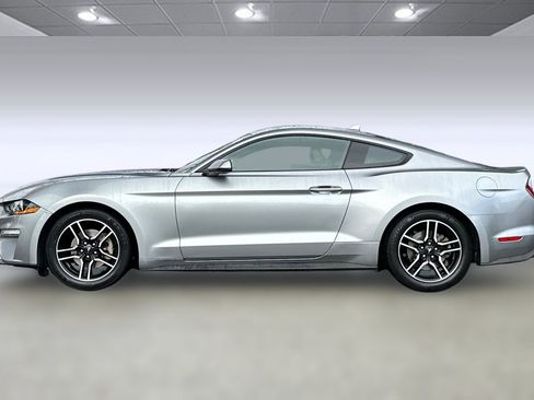 Used 2020 Ford Mustang Premium image 2