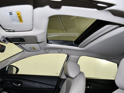 Certified 2023 Honda Accord Touring image 38