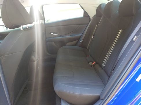 Certified 2024 Hyundai Elantra SEL FWD image 25