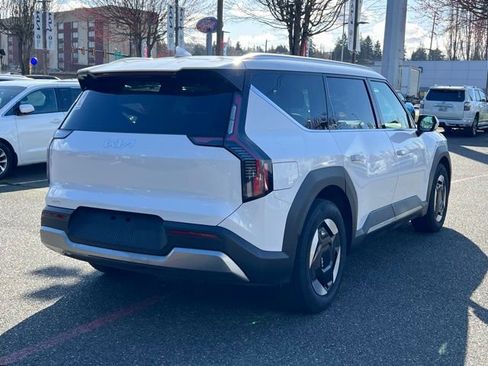 Certified 2025 Kia EV9 Wind image 5