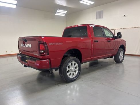 New 2026 RAM 2500 Big Horn AWD/4WD image 8