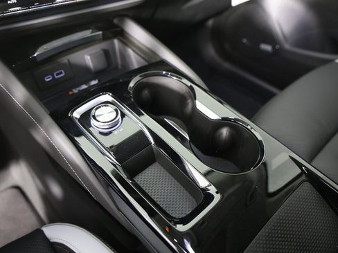 New 2025 Buick Envision Sport Touring image 22