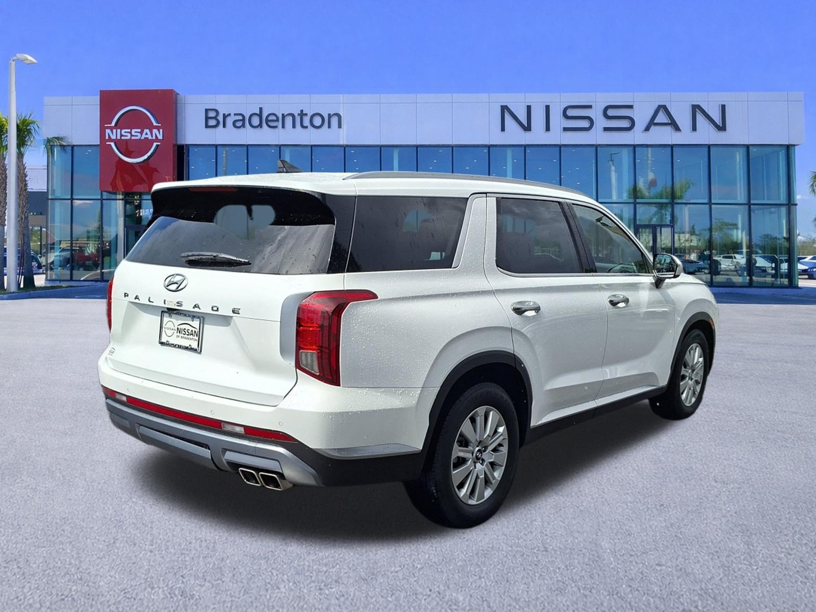 Used 2025 Hyundai Palisade SEL FWD image 5