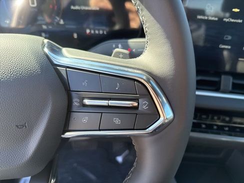 New 2026 Chevrolet Equinox LT w/ Convenience Package II FWD image 20