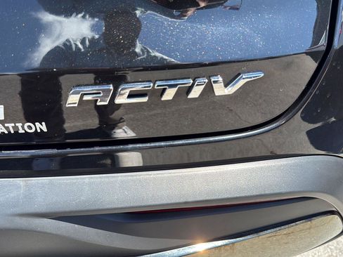 Used 2024 Chevrolet Trax ACTIV w/ Sunroof Package FWD image 34