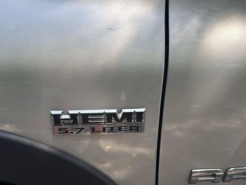 Used 2007 Dodge Ram 1500 Truck Laramie RWD image 6