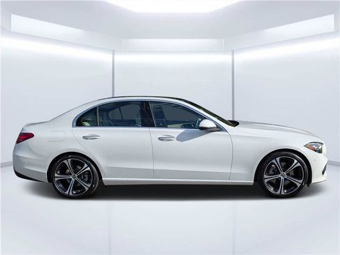 Used 2023 Mercedes-Benz C 300 Sedan image 2