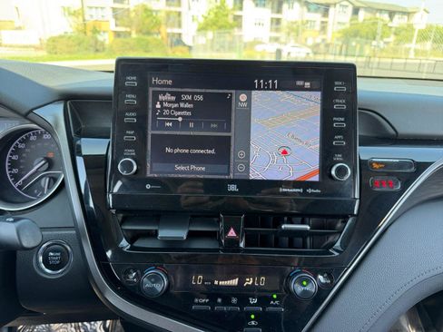 Used 2022 Toyota Camry XLE w/ Navigation Package image 6