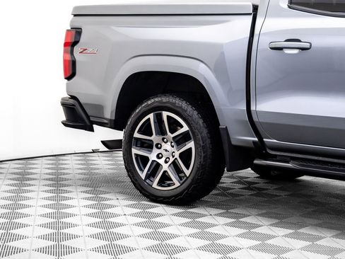 Used 2024 Chevrolet Colorado Z71 w/ Z71 Convenience Package 2 image 39