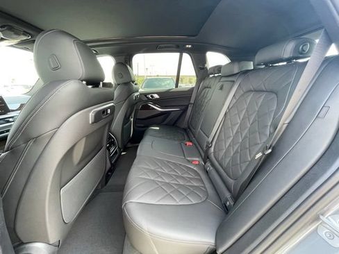 New 2026 BMW X5 xDrive40i w/ Premium Package AWD/4WD image 15