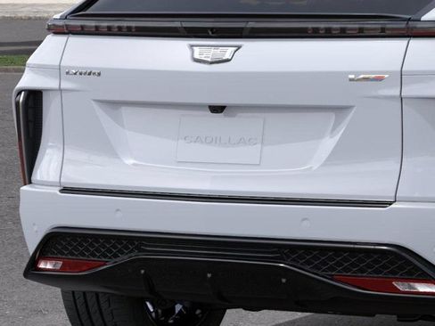 New 2026 Cadillac Lyriq V w/ LPO, Floor Liner Package AWD/4WD image 14