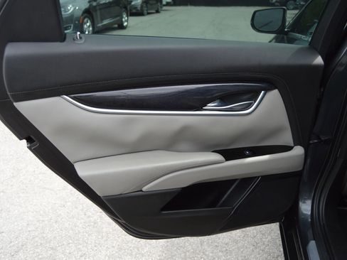 Used 2013 Cadillac XTS Luxury w/ Driver Awareness Package FWD image 21