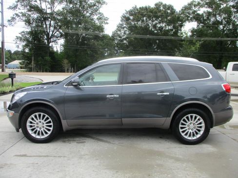 Used 2011 Buick Enclave CXL FWD image 7