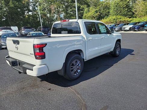 Certified 2025 Nissan Frontier SV w/ SV Convenience Package image 6