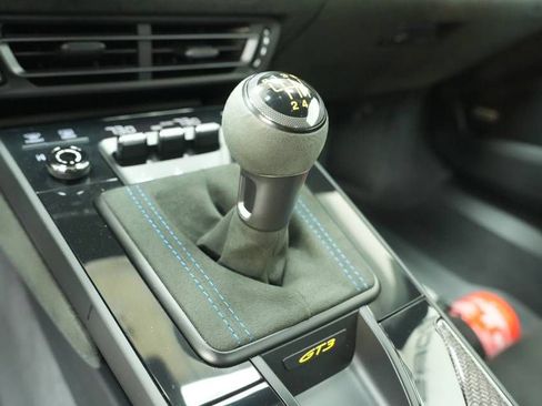 Used 2022 Porsche 911 GT3 RWD image 25