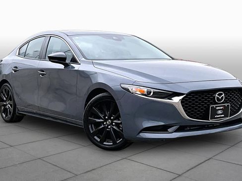 Used 2022 MAZDA MAZDA3 s image 3