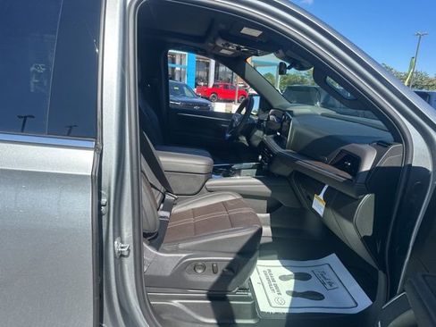 New 2026 Chevrolet Suburban High Country w/ Sun And Tow Package image 34