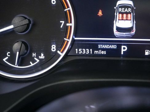 Used 2023 Nissan Rogue SL w/ SL Premium Package image 17