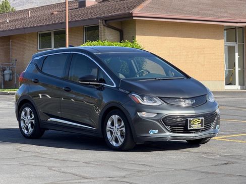 Used 2020 Chevrolet Bolt LT image 3