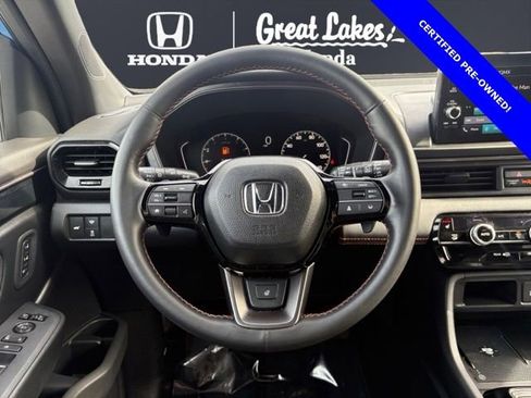 Certified 2025 Honda Pilot TrailSport image 14