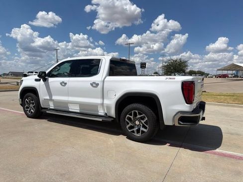 Used 2026 GMC Sierra 1500 SLT w/ SLT Premium Package AWD/4WD image 16