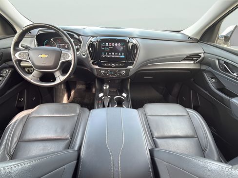 Used 2018 Chevrolet Traverse Premier AWD/4WD image 28