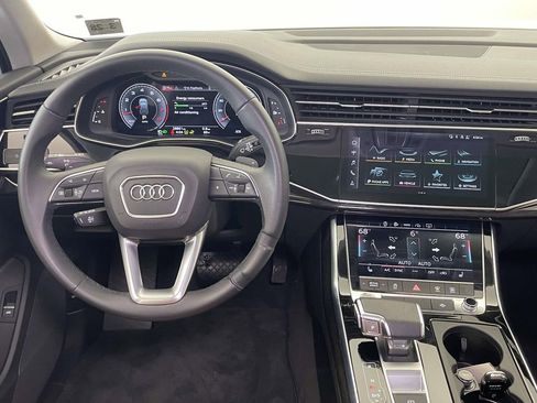 Used 2023 Audi Q7 3.0T Premium AWD/4WD image 28