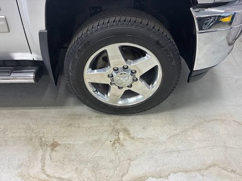 Used 2014 Chevrolet Silverado 2500 LTZ w/ LTZ Plus Package AWD/4WD image 4