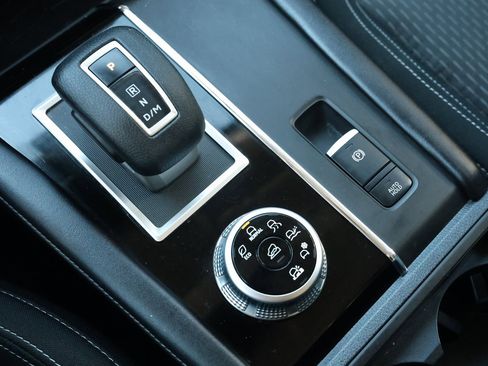 Used 2022 Mitsubishi Outlander ES image 23