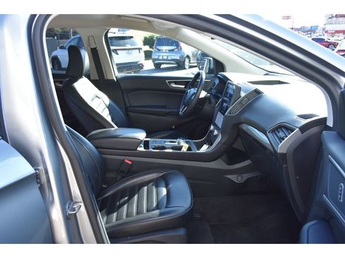 Used 2023 Ford Edge SEL image 13