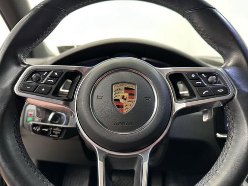 Used 2022 Porsche Cayenne Platinum Edition image 24