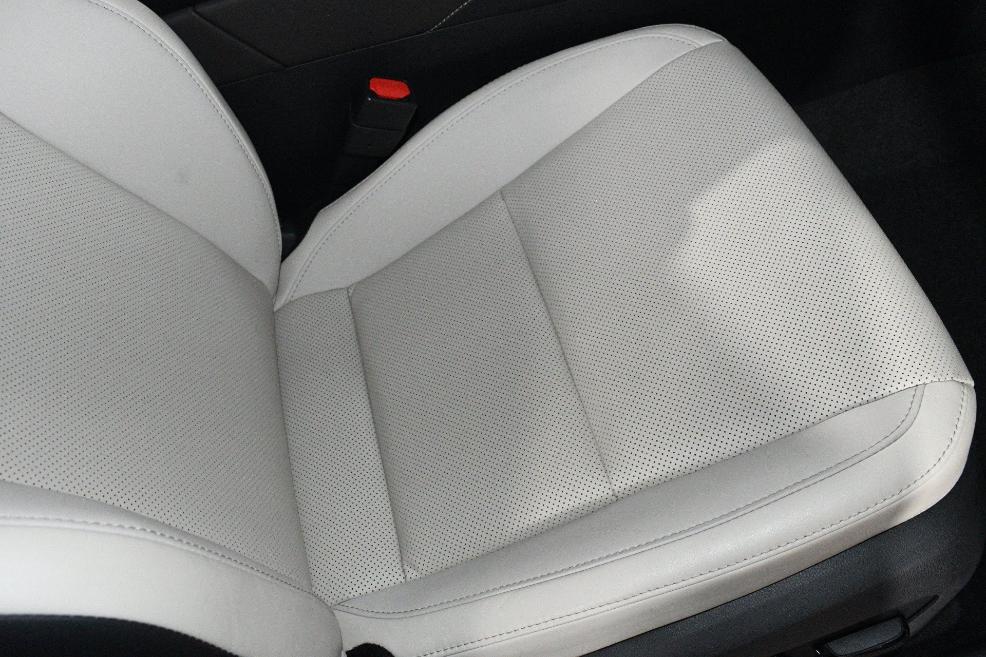 Used 2024 Lexus RX 350 Premium w/ Accessory Package (K3) FWD image 12
