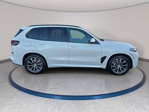 Used 2025 BMW X5 xDrive40i image 5