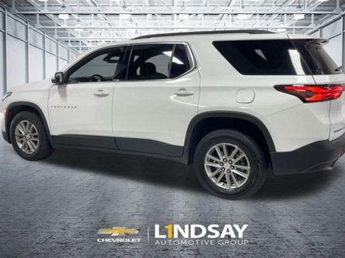 Used 2023 Chevrolet Traverse LT w/ Rear Camera Mirror Package AWD/4WD image 7