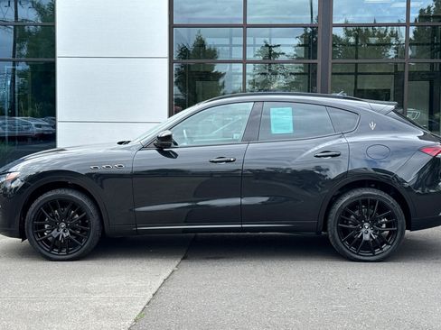 Used 2022 Maserati Levante GT AWD/4WD image 7