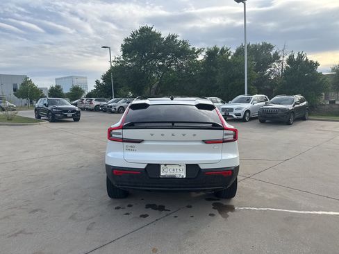 Used 2023 Volvo C40 P8 Recharge Plus image 6