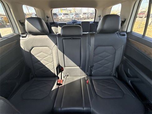Used 2024 Volkswagen Atlas SE image 21